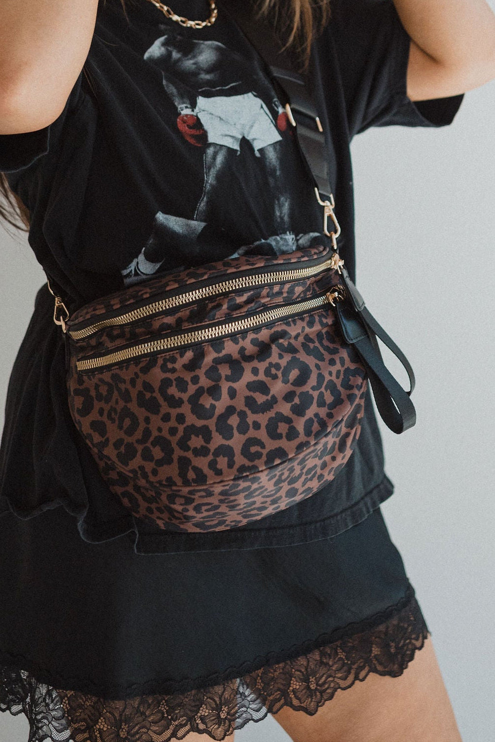 On The Go Bag Dark Leopard