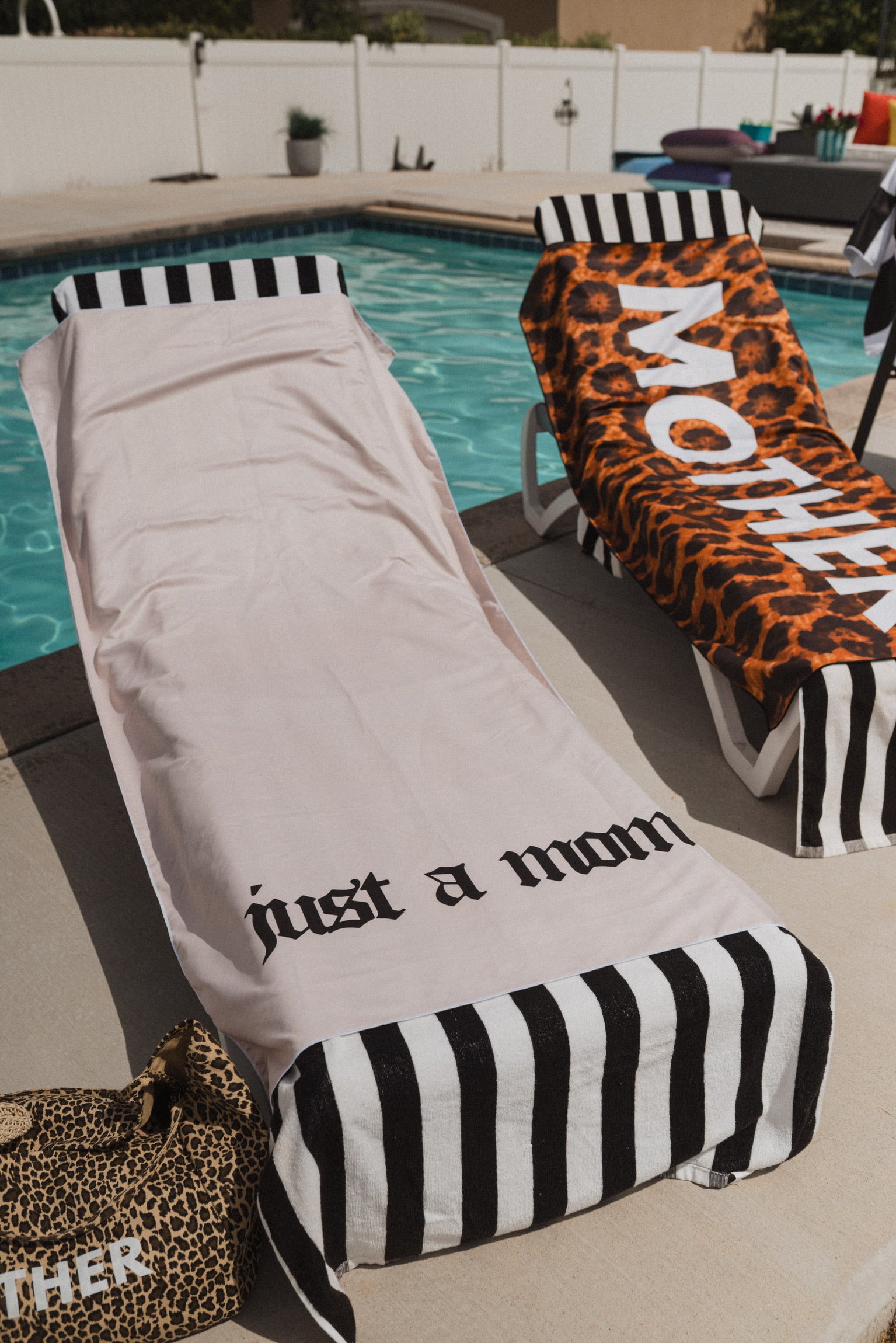Hot Mom Microfiber Towel